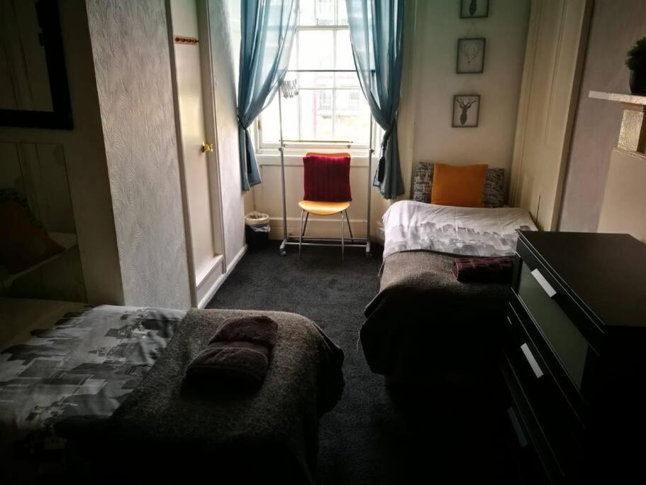 The Kingsview Townhouse - Boutique Hostel Эдинбург Экстерьер фото