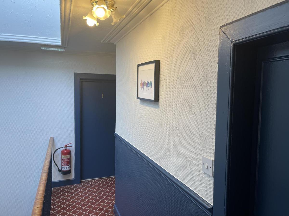 The Kingsview Townhouse - Boutique Hostel Эдинбург Экстерьер фото