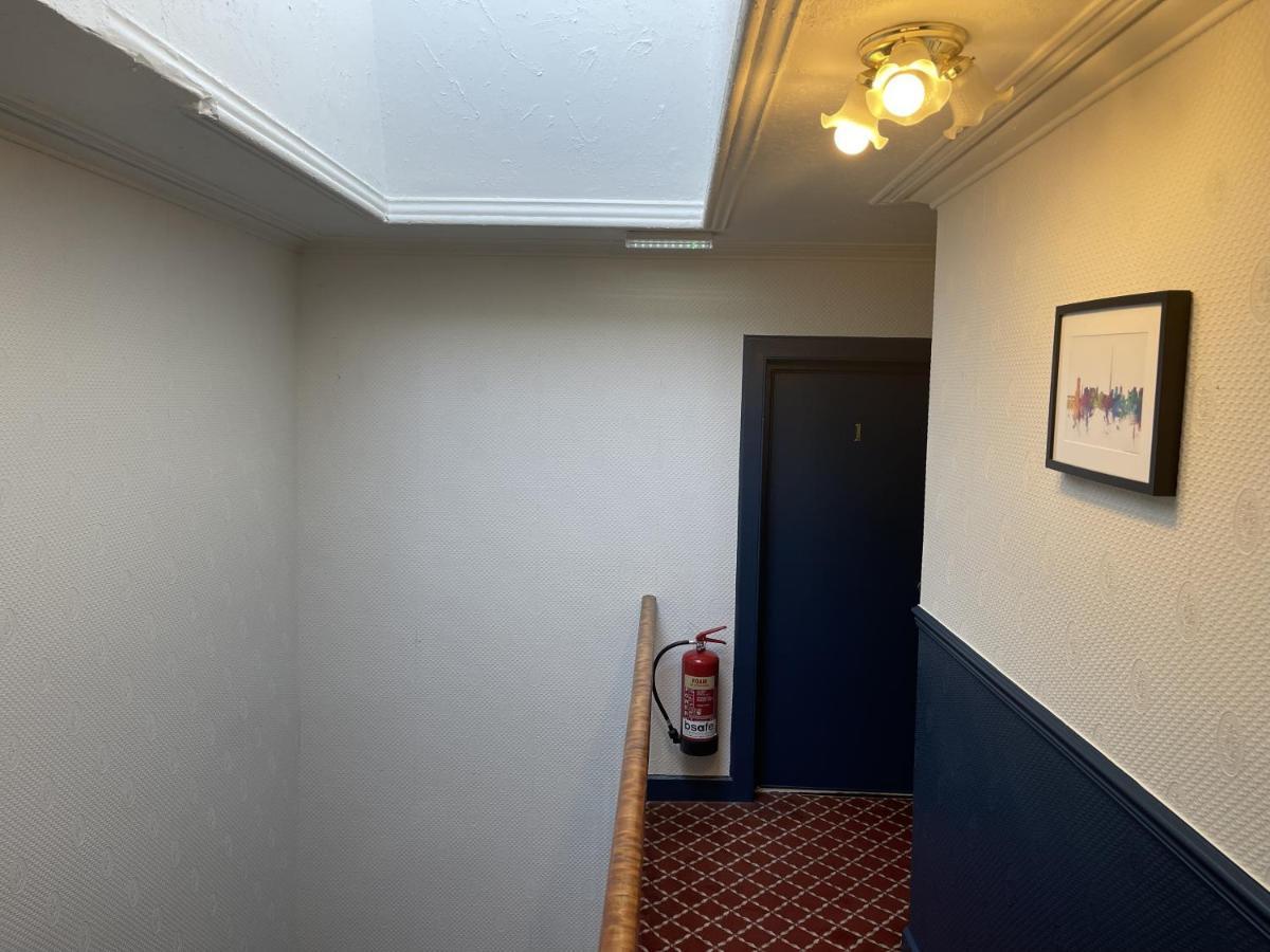 The Kingsview Townhouse - Boutique Hostel Эдинбург Экстерьер фото