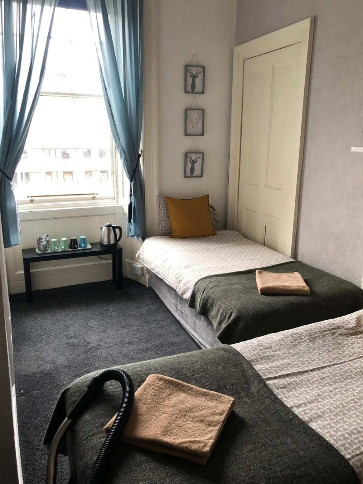 The Kingsview Townhouse - Boutique Hostel Эдинбург Экстерьер фото